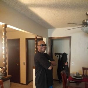 Meet your Posher, Adrian